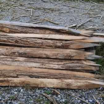 Pieu d'acacia fendu 200 cm Ø 100 mm