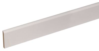 Plinthe en pin prépeint blanc 100x10mm l. 2,00 m