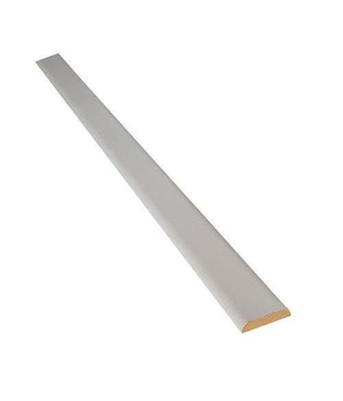 Champlat en pin prépeint blanc 40x6 mm long. 2,40 m