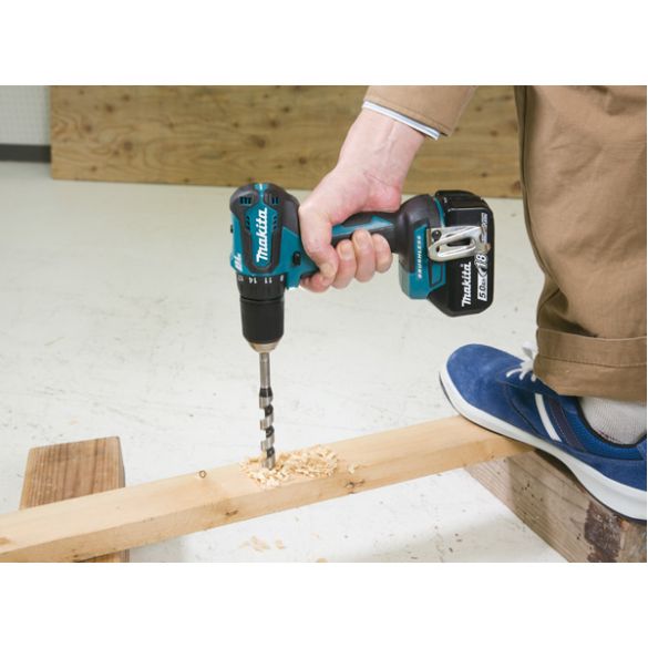 Perceuse visseuse 18 v li-ion 3 ah Ø 13 mm makita ddf483rfj