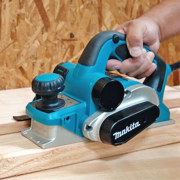 Rabot makita kp0810cj 1050 w 82 mm