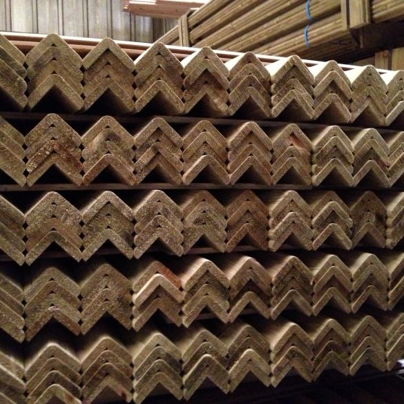 Corniere d'angle sapin cl3 3000x55x55 mm pour bardage
