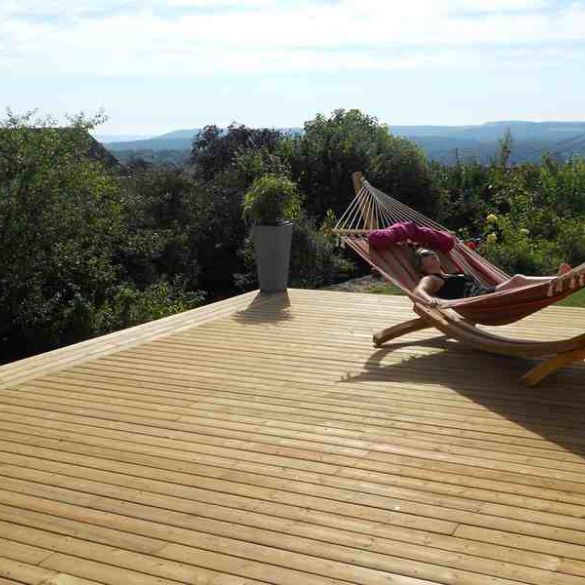 Lame terrasse en pin du nord cl4 huilé 3900x120x28 mm - profil bombé rainuré - prolin