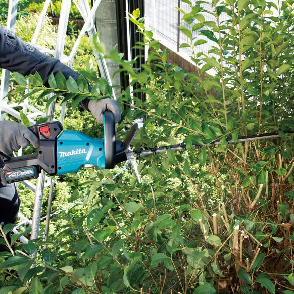 Taille-haie 60cm 40v max (produit seul) - makita uh006gz