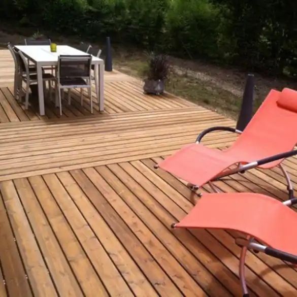 Lame terrasse pin du nord Cl4 huilé PROLIN - 4200x120x28 mm - Profil bombé rainuré